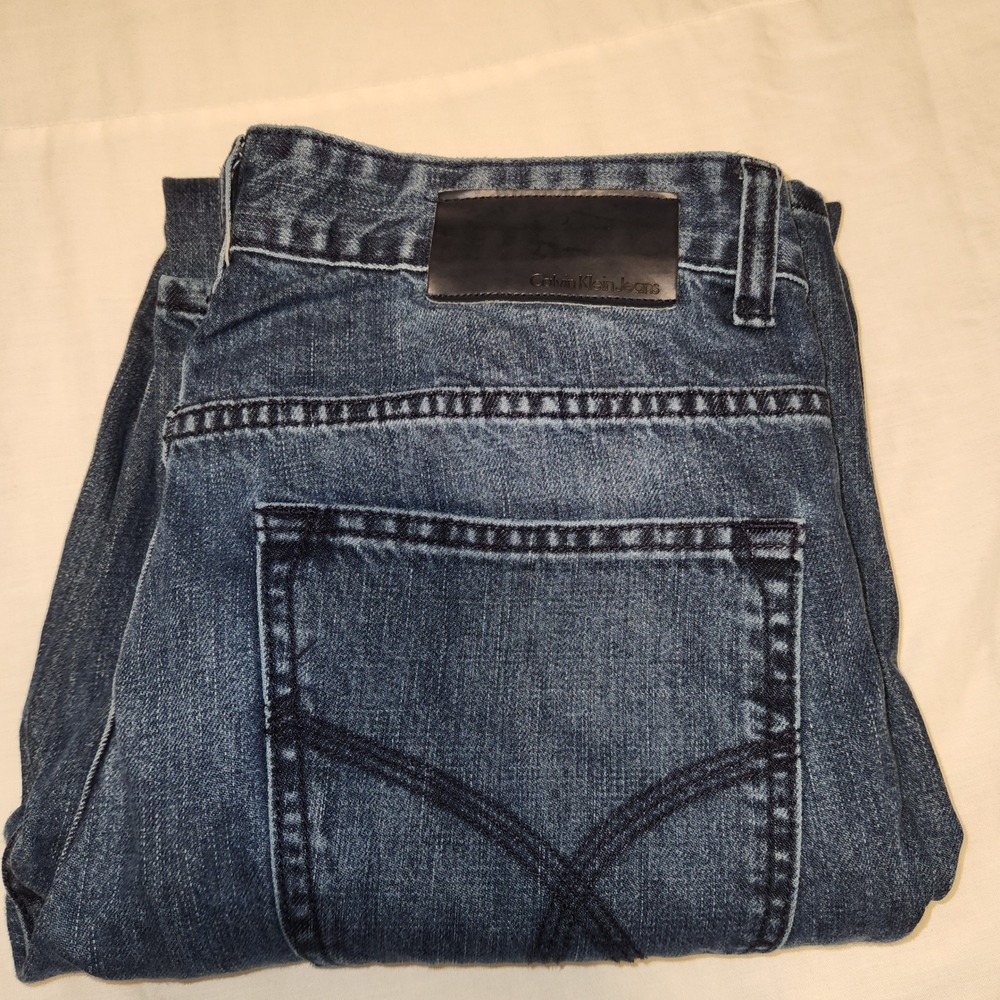 Calvin Klein Jeans Mens 34x32 Straight Leg Blue Denim Medium Wash 100% Cotton